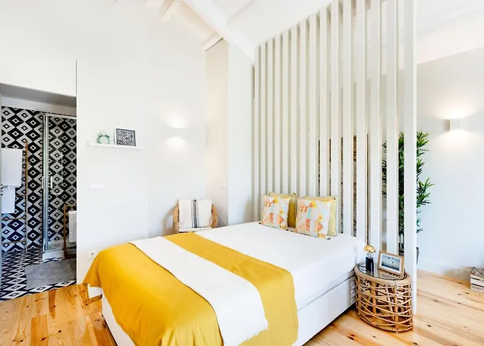 Downtown W/ Balcony * بورتو